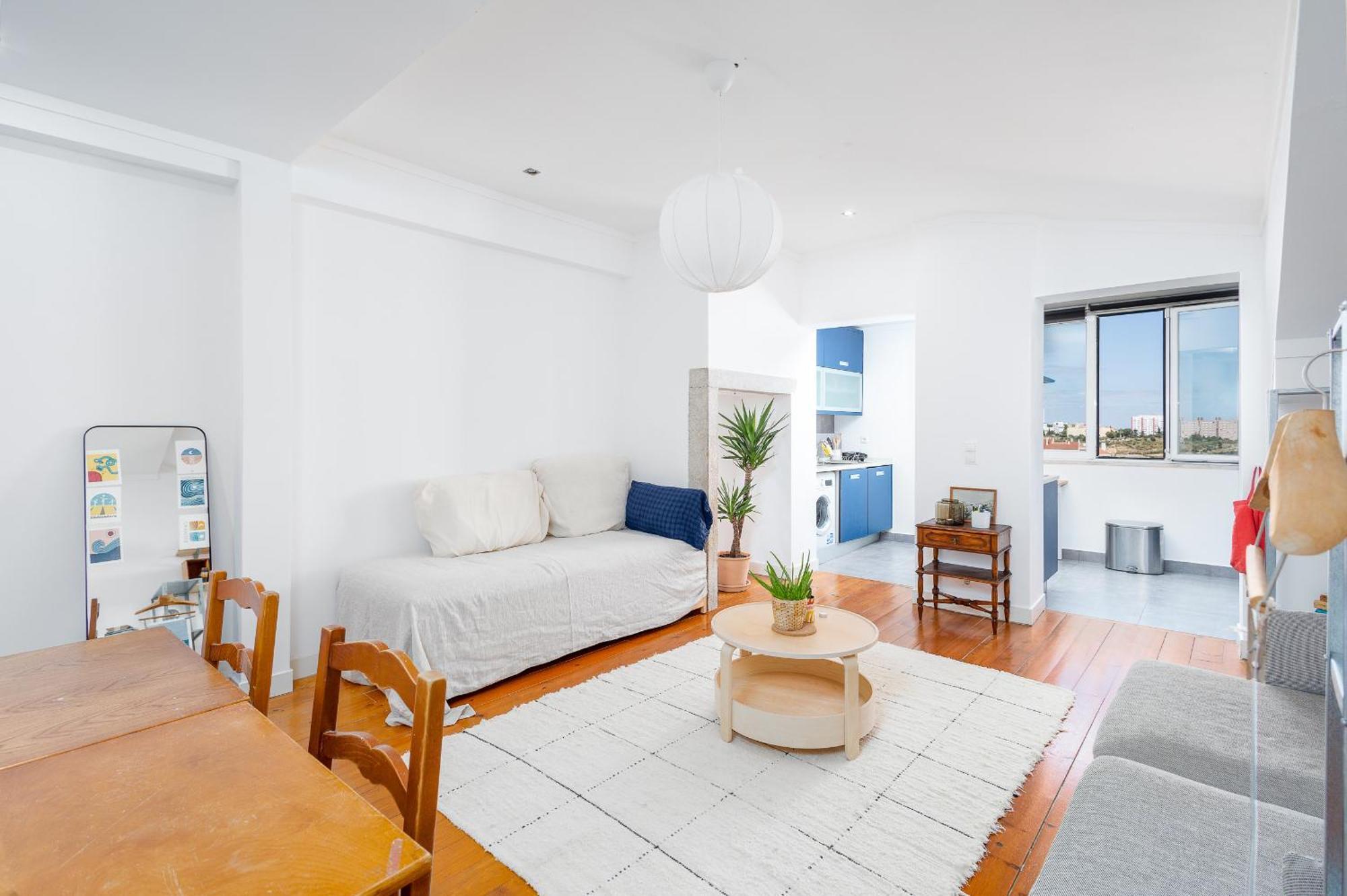 Beguest Nico's Apartment *